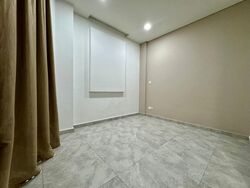 Huit (D26), Terrace #439969501
